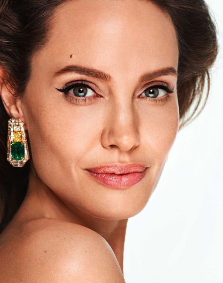 Angelina Jolie - F Magazine Pictorial [Italy] (18 January 2022)
