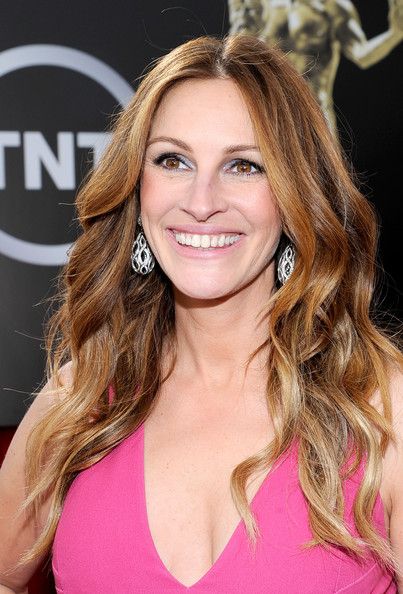 Julia Roberts Attends The 20th Annual Screen Actors Guild Awards At The Shrine Auditorium On 9862
