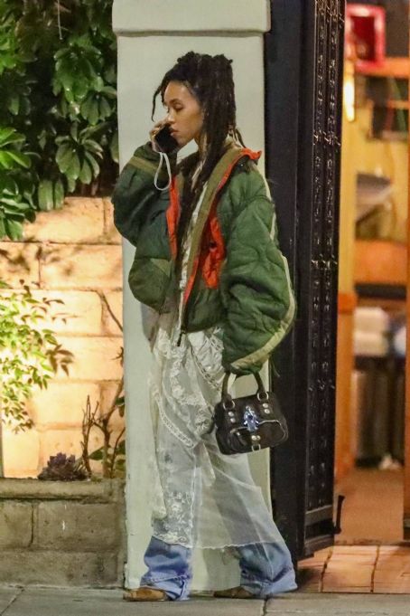 FKA Twigs – Seen at a local sushi restaurant in Los Angeles