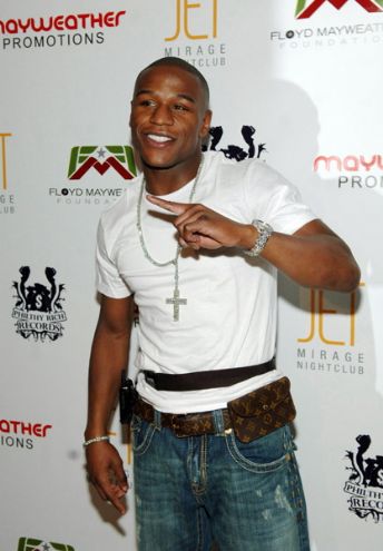 Fashion Bomb Men: Floyd Mayweather Dripped Out in Tie Dye Louis