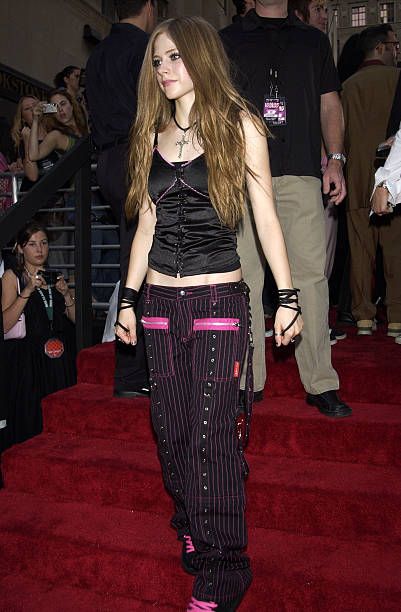 Avril Lavigne - The MTV Video Music Awards 2003
