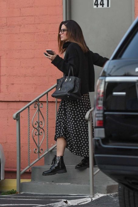 Sandra Bullock – Leaving a business meeting in Beverly Hills | Sandra