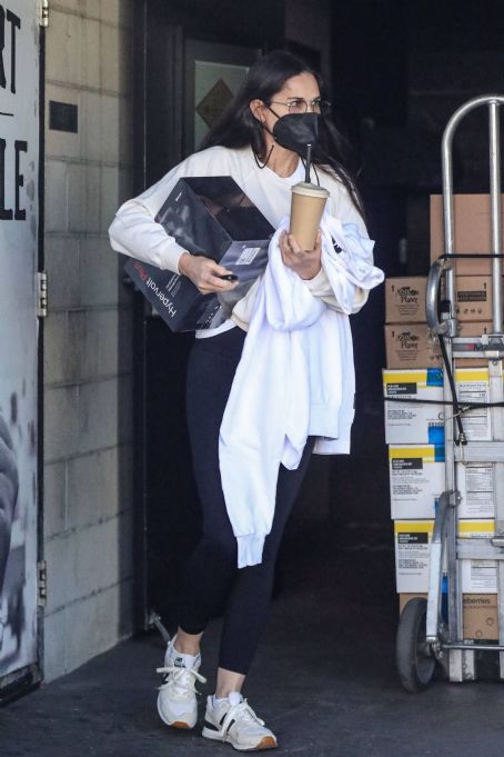 Demi Moore – Leaving the gym in Los Angeles