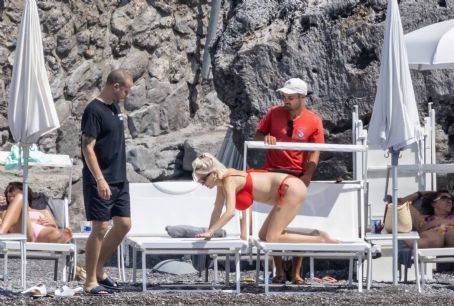Caroline Vreeland – In a red bikini in Positano
