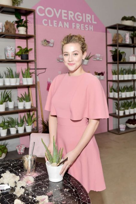 Lili Reinhart Covergirl Clean Fresh Launch Party In Los Angeles Famousfix 