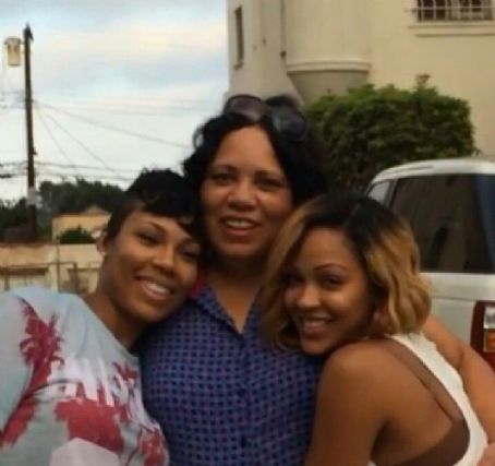 Meagan Good parents - FamousFix