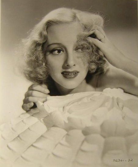 Evelyn Keyes Photos - Evelyn Keyes Picture Gallery - FamousFix - Page 6