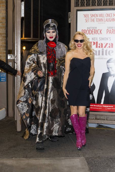 Pamela Anderson – Steps out for fans on Broadway in New York