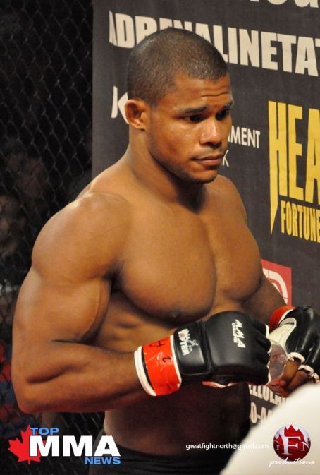 Alex Garcia (fighter)