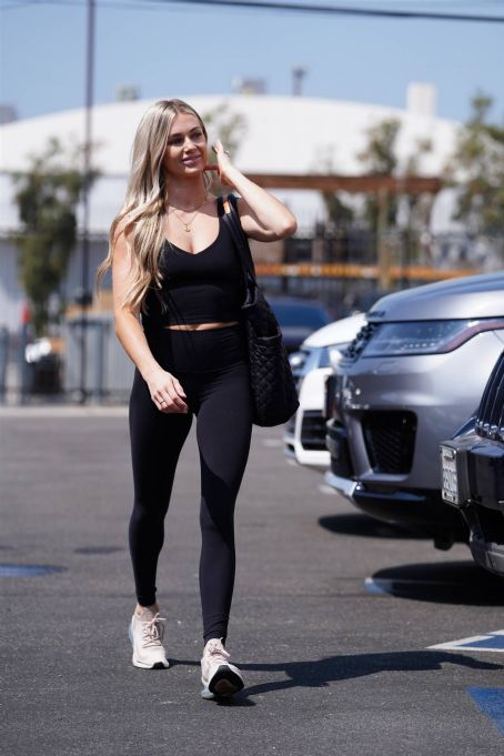Lindsay Arnold – Seen at the Dancing With The Stars rehearsal studio in ...