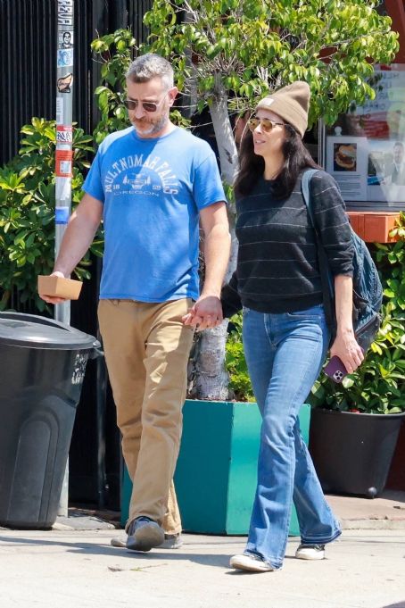 Sarah Silverman – Seen With Boyfriend Rory Albanese At All Time In Los 