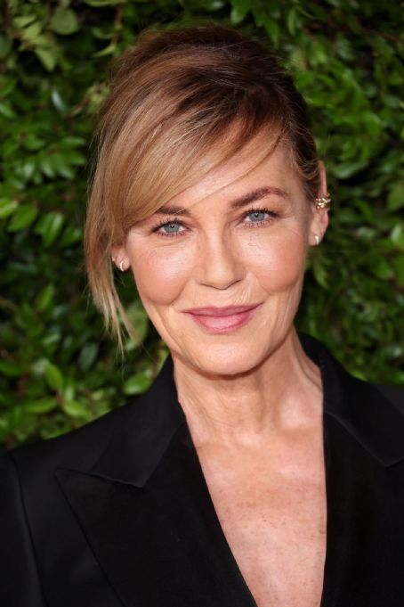 Who is Connie Nielsen dating? Connie Nielsen boyfriend, husband