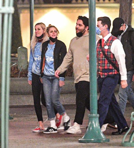 Kristen Stewart – With Dylan Meyer and Ashley Benson enjoying a Disneyland Date Night in Anaheim