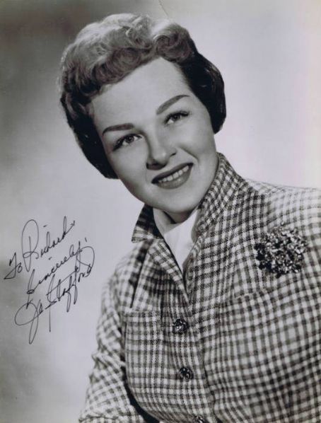 Jo Stafford | Jo Stafford Picture #11884380 - 454 x 597 - FanPix.Net