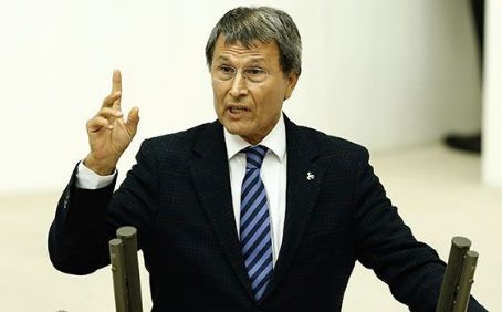 Yusuf Halaçoğlu