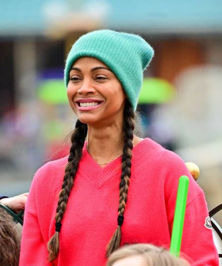 Zoe Saldana – Spotted at Disneyland