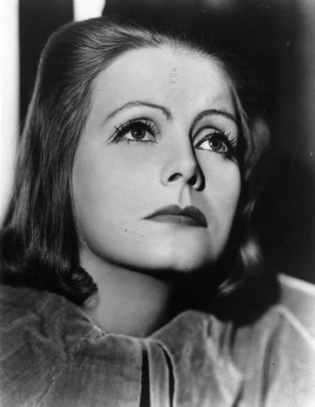 Greta Garbo Photos - Greta Garbo Picture Gallery - FamousFix - Page 43