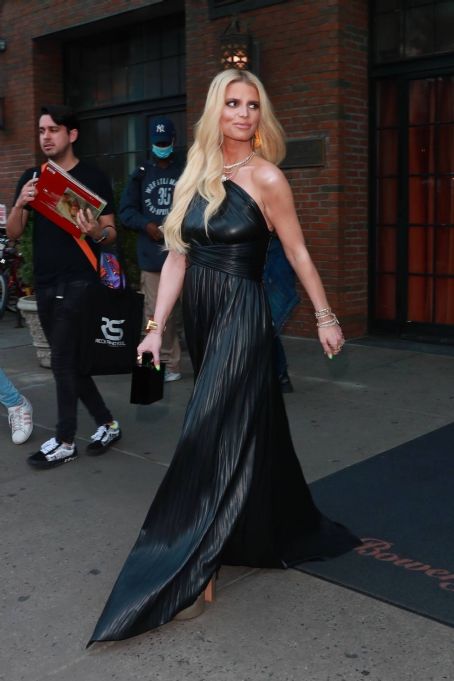 Jessica Simpson – In a long leather black dress out in New York ...