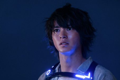 Kento Yamazaki filmography FamousFix list