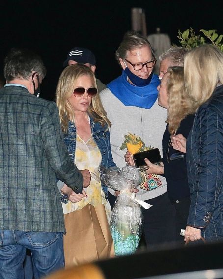 Kathy Hilton – Out to dinner at Nobu in Malibu - FamousFix