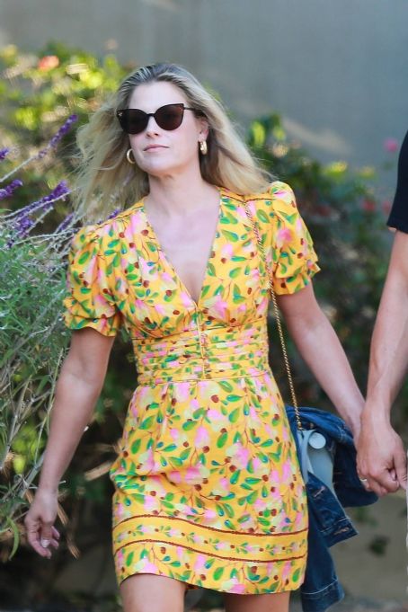 Ali Larter and Hayes MacArthur – Out and about in Malibu