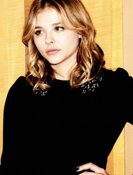 Chloë Grace Moret