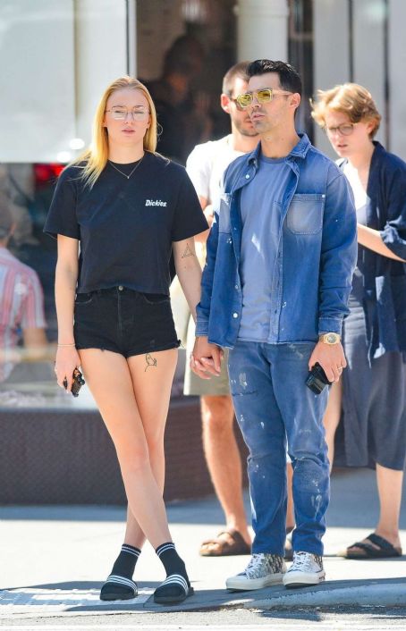 Who is Sophie Turner dating? Sophie Turner boyfriend, husband