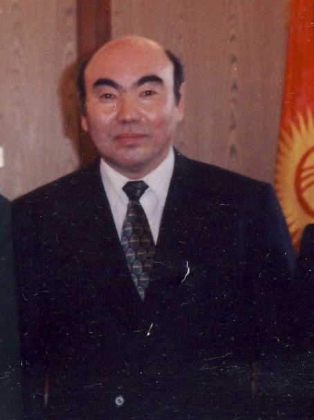 Askar Akayev