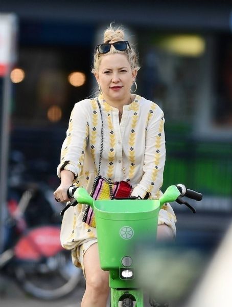 Kate Hudson & Danny Fujikawa Join Stella McCartney & Husband Alasdhair  Willis on Double Date Bike Ride: Photo 4953152, Alasdhair Willis., Danny  Fujikawa, Kate Hudson, Stella McCartney Photos