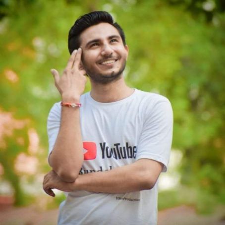 Who is Vishwakarma Raaj dating? Vishwakarma Raaj girlfriend, wife