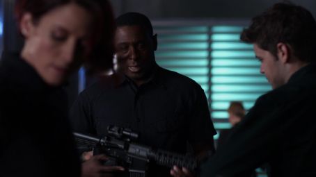 Supergirl S03E10 - Legion of Superheroes