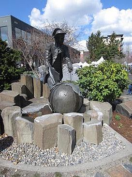Captain George Vancouver (sculpture)