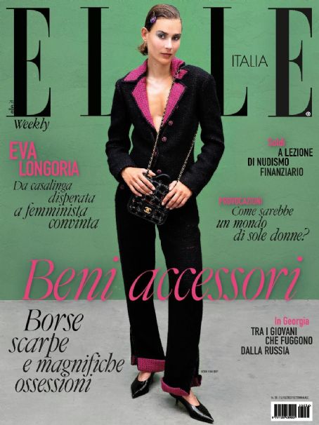 Vera van Erp, Elle Magazine 15 October 2022 Cover Photo - Italy