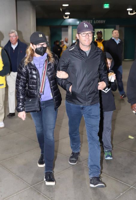 Jenna Fischer – Seen after Lakers game in Los Angeles