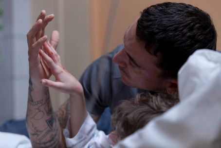 Ti mene nosis (2015)