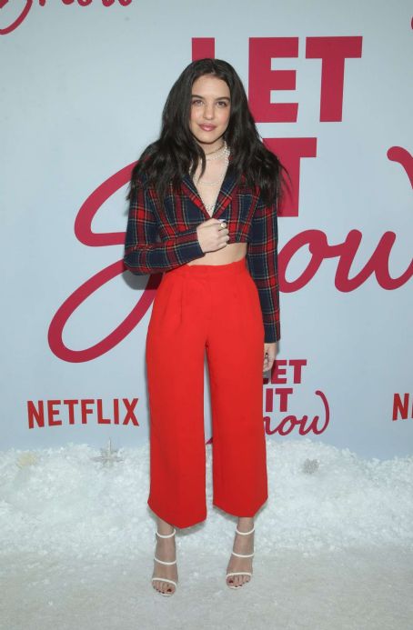 Lilimar Hernandez – ‘Let It Snow’ Premiere in Los Angeles - FamousFix