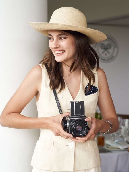 Diana Silvers – Interview Magazine (April 2020 issue) - FamousFix