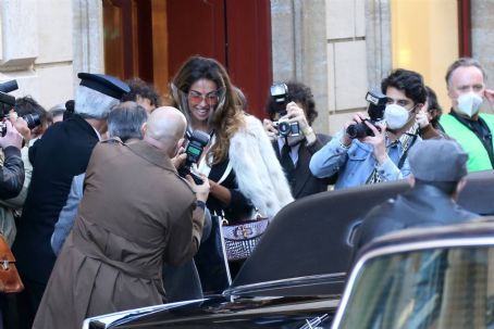Madalina Ghenea – Seen filming ‘House of Gucci’ set in Rome