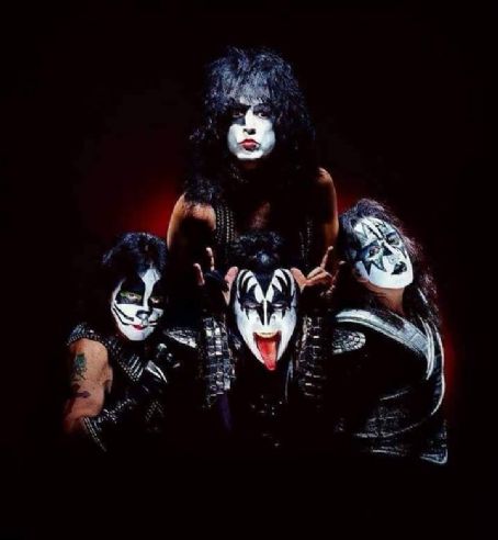 KISS - Entertainment Weekly Magazine Pictorial [United States] (16 August 1996)