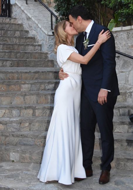 Jenny Balatsinou and Vassilis Kikilias Wedding - FamousFix