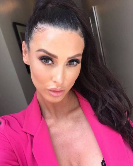 Alice Goodwin – Social media photos