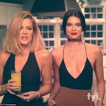Kendall Jenner - Kocktails with Khloé