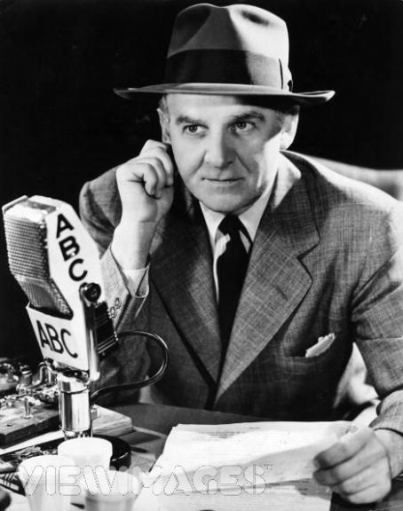 Walter Winchell | Walter Winchell Picture #12974317 - 454 x 576 ...