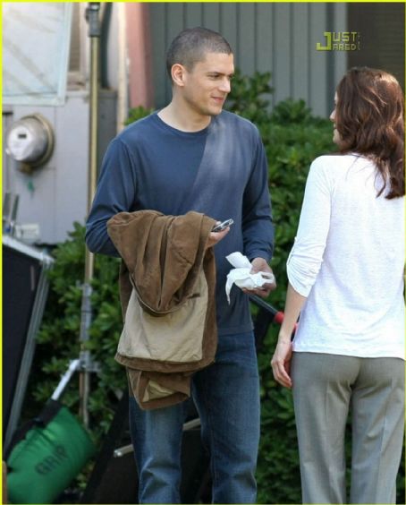 Sarah Wayne-Callies and Wentworth Miller | Wentworth Miller Picture #20455870 - 454 x 564 ...