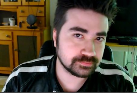 Joe Vargas (Angry Joe)