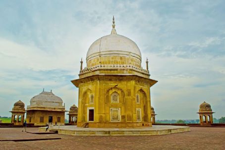 Sheikh Chilli's Tomb
