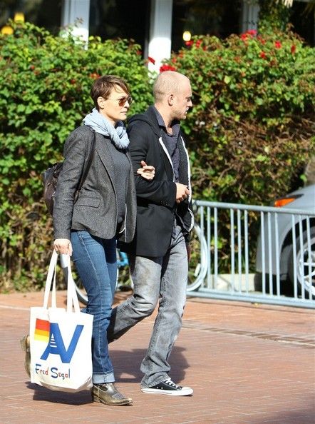 Ben Foster and Robin Wright making then first christmas shopping at Fred Segal in Santa Monica