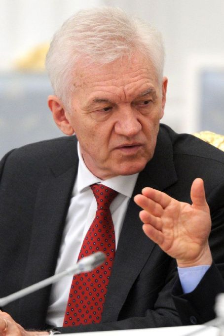 Who is Gennady Timchenko dating? Gennady Timchenko girlfriend, wife