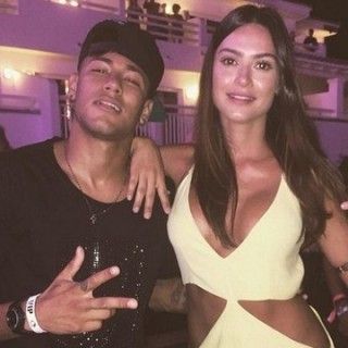 Thaila Ayala and Neymar