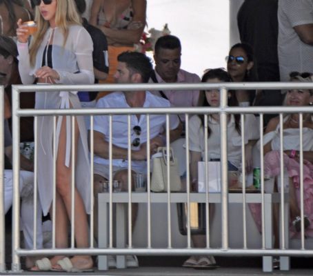 Anna Kendrick – Seen at Miami Beach Polo World Cup | Anna Kendrick